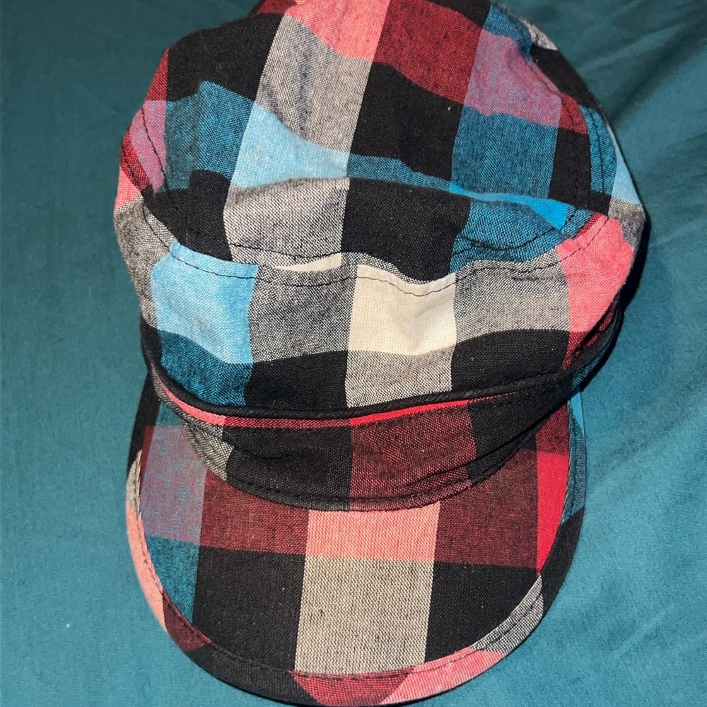 D&Y Vibrant Plaid Cap